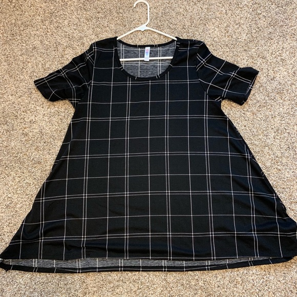 LuLaRoe Tops - Lularoe Shirt LuLaRoe Tops - Lularoe Shirt
